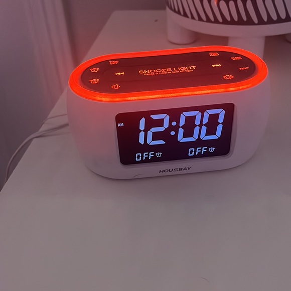 Alarm clock - Picture 7 of 9